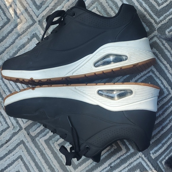 Skechers Air Cooled Memory Foam sneakers Wide Fit - Picture 8 of 12